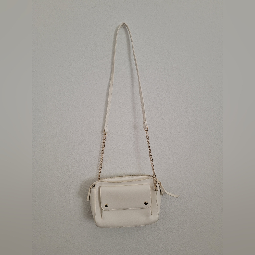 LD White Crossbody Bag